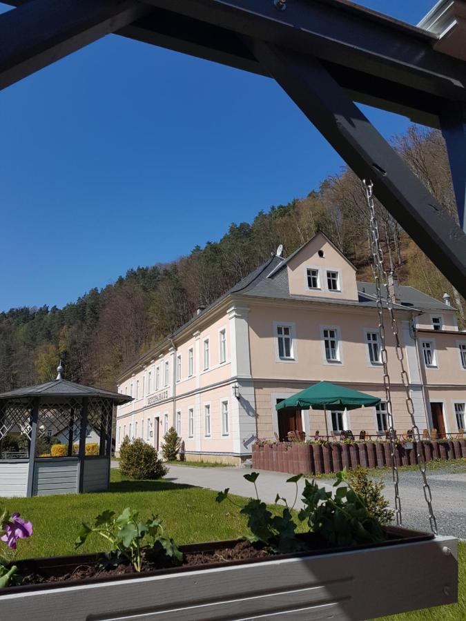 Hotel Garni Dekorahaus Bad Schandau Exteriör bild