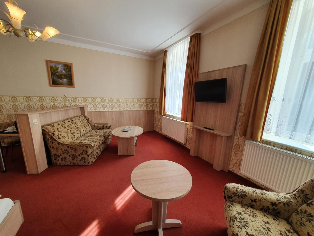 Hotel Garni Dekorahaus Bad Schandau Exteriör bild