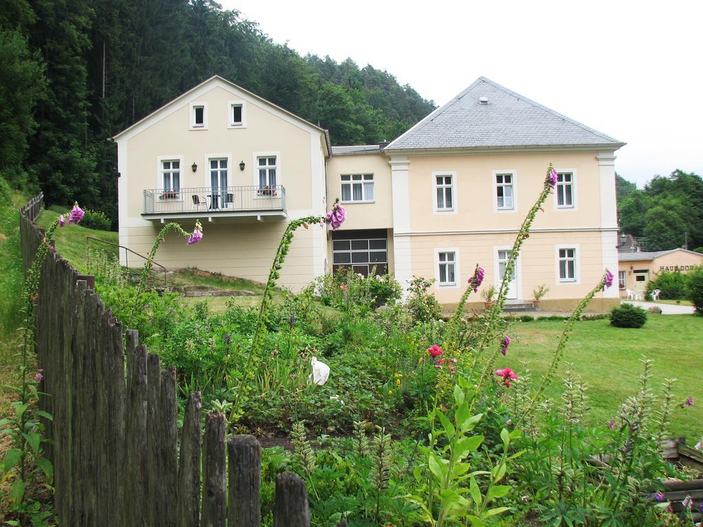 Hotel Garni Dekorahaus Bad Schandau Exteriör bild