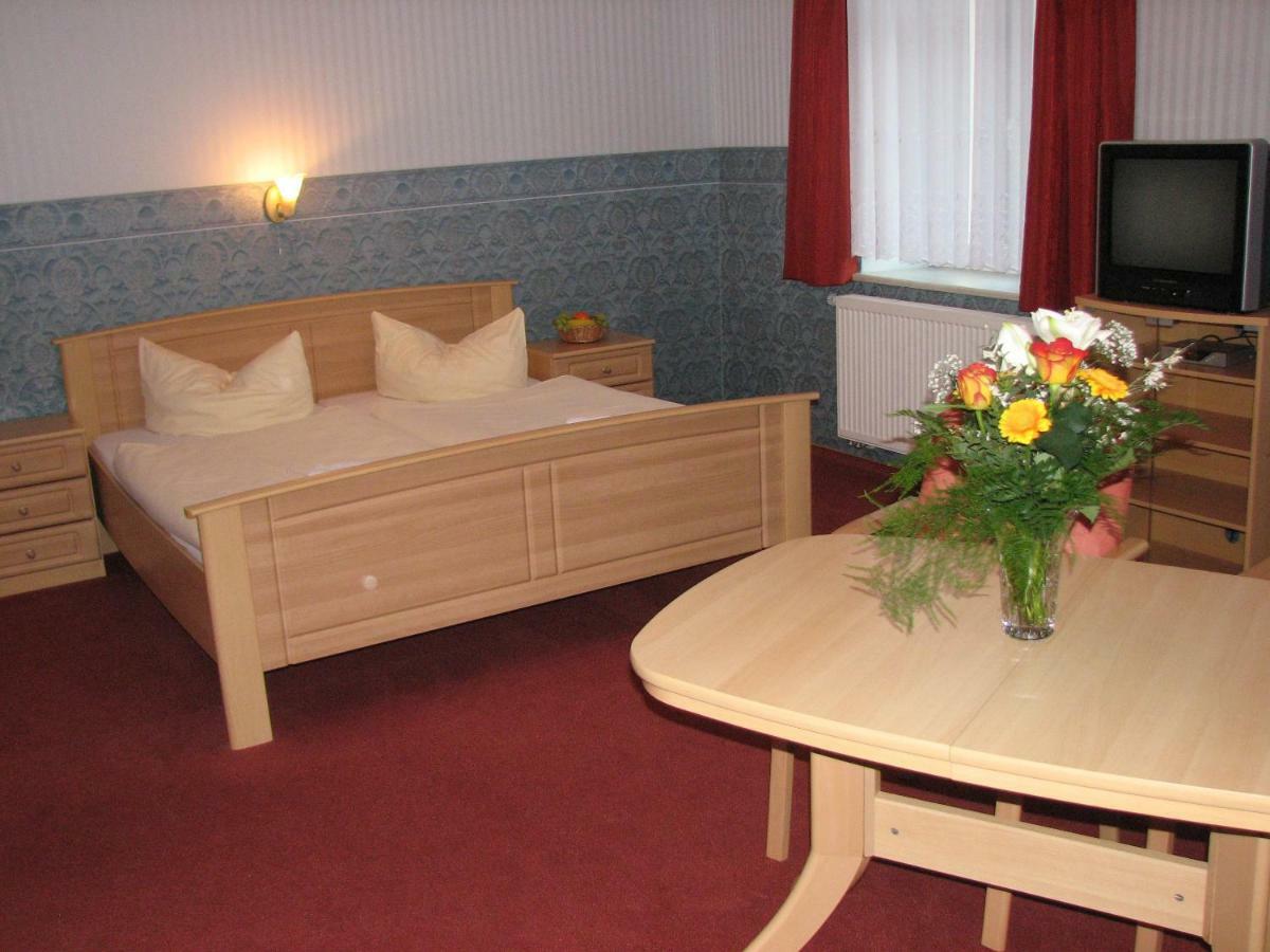 Hotel Garni Dekorahaus Bad Schandau Exteriör bild